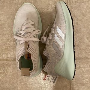 Women’s adidas sneakers size 7